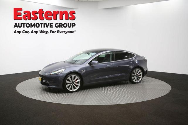 Photo of 2019 Gray Tesla Model 3