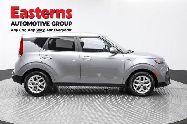 Photo of 2022 Steel Gray Kia Soul