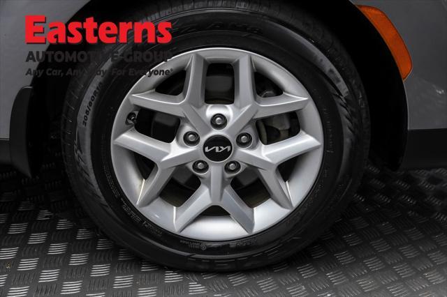 Photo of 2022 Steel Gray Kia Soul