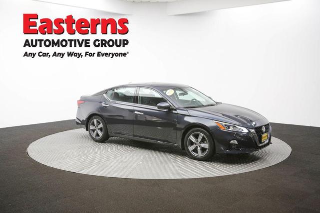 Photo of 2022 Storm Blue Metallic Nissan Altima