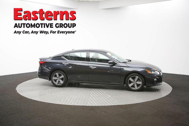 Photo of 2022 Storm Blue Metallic Nissan Altima