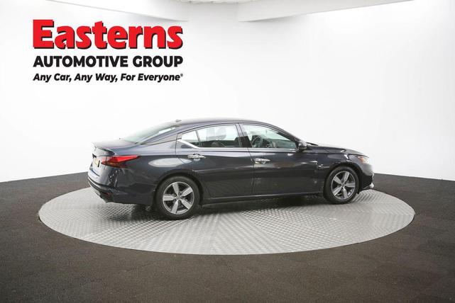 Photo of 2022 Storm Blue Metallic Nissan Altima
