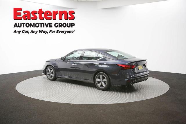 Photo of 2022 Storm Blue Metallic Nissan Altima