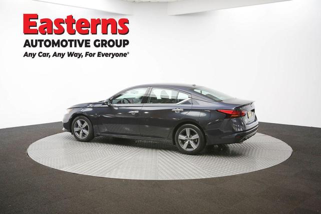 Photo of 2022 Storm Blue Metallic Nissan Altima