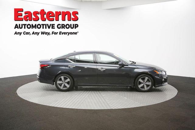 Photo of 2022 Storm Blue Metallic Nissan Altima