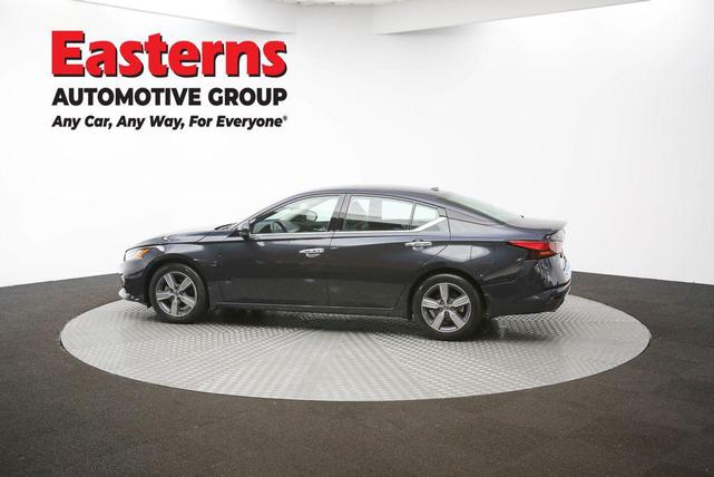 Photo of 2022 Storm Blue Metallic Nissan Altima