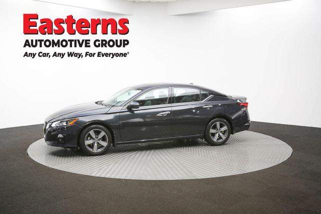 Photo of 2022 Storm Blue Metallic Nissan Altima
