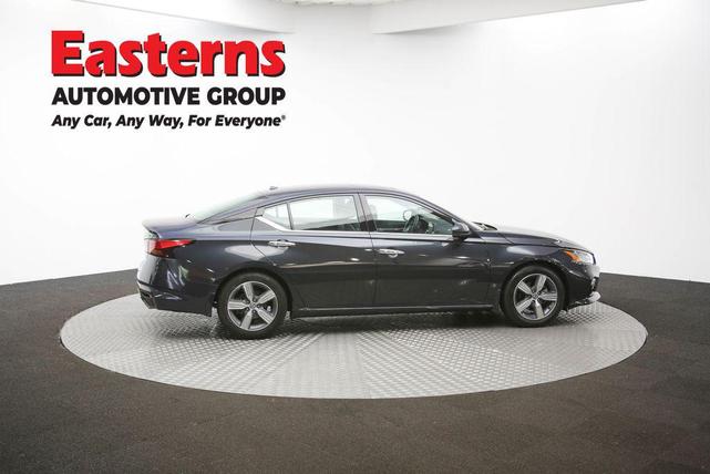 Photo of 2022 Storm Blue Metallic Nissan Altima