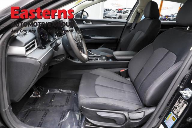 Photo of 2023 Ebony Black Kia K5