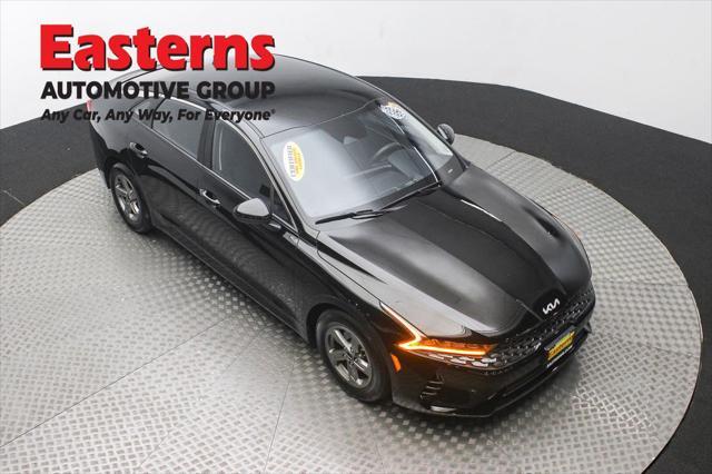Photo of 2023 Ebony Black Kia K5