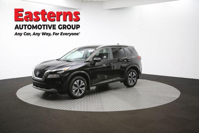 Photo of 2022 Super Black Nissan Rogue