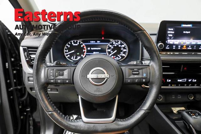 Photo of 2022 Super Black Nissan Rogue