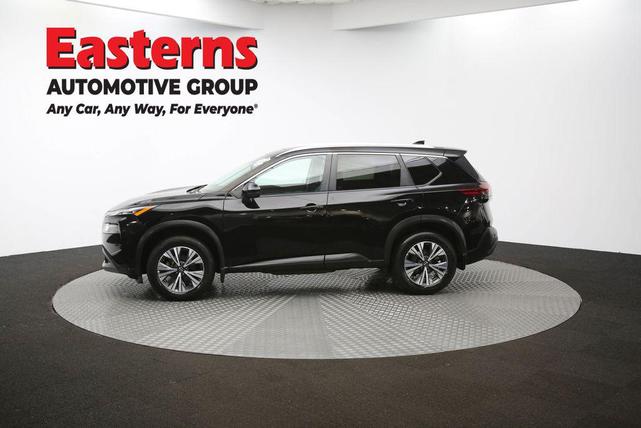 Photo of 2022 Super Black Nissan Rogue