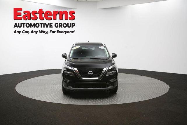 Photo of 2022 Super Black Nissan Rogue