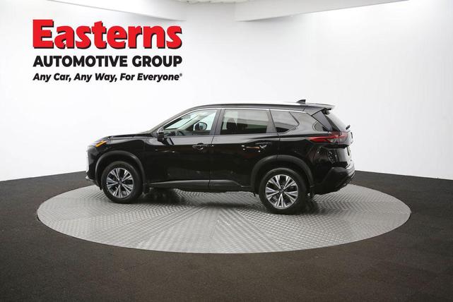Photo of 2022 Super Black Nissan Rogue