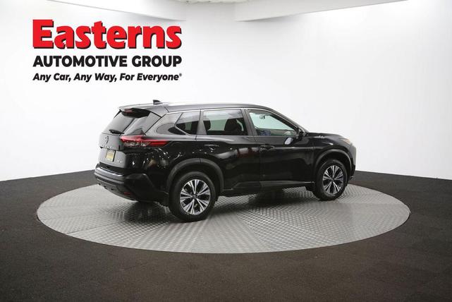 Photo of 2022 Super Black Nissan Rogue