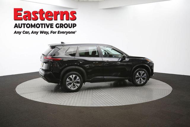 Photo of 2022 Super Black Nissan Rogue