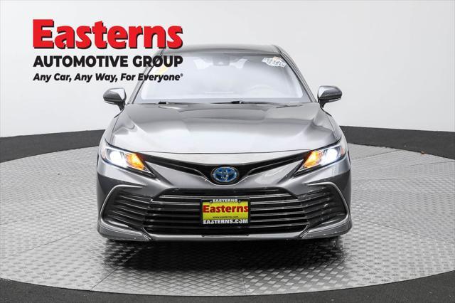 Photo of 2023 Predawn Gray Mica Toyota Camry