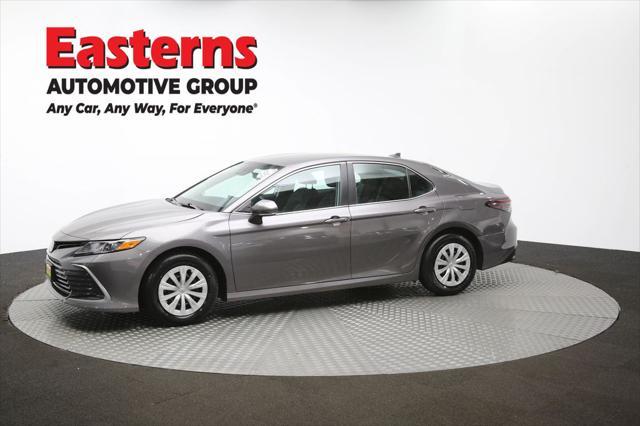 Photo of 2023 Predawn Gray Mica Toyota Camry
