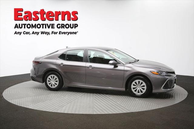 Photo of 2023 Predawn Gray Mica Toyota Camry
