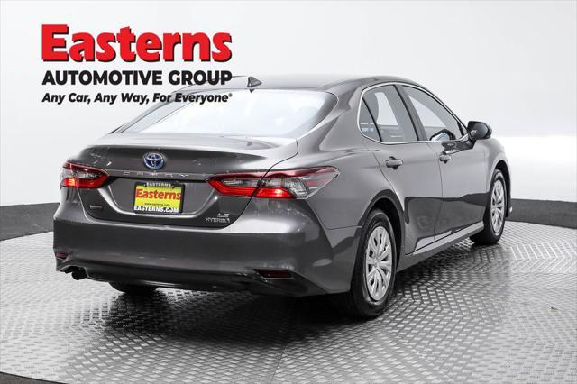 Photo of 2023 Predawn Gray Mica Toyota Camry