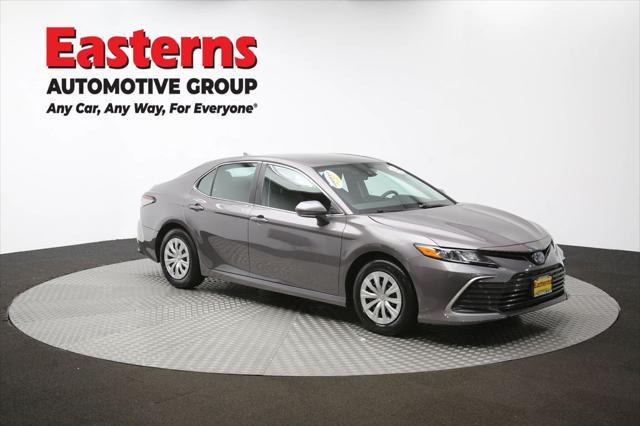 Photo of 2023 Predawn Gray Mica Toyota Camry