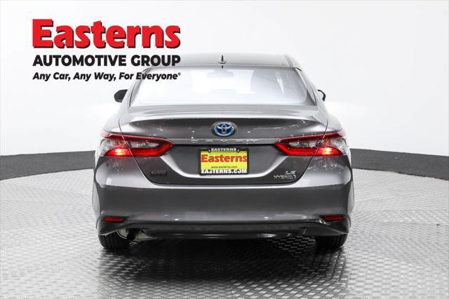 Photo of 2023 Predawn Gray Mica Toyota Camry