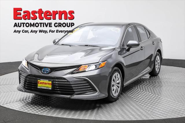 Photo of 2023 Predawn Gray Mica Toyota Camry