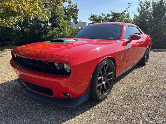 Photo of 2016 Torred Clearcoat Dodge Challenger