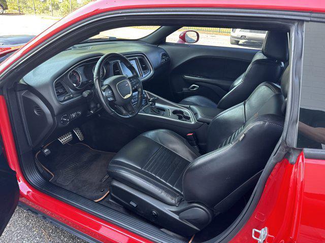 Photo of 2016 Torred Clearcoat Dodge Challenger