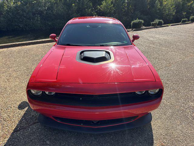 Photo of 2016 Torred Clearcoat Dodge Challenger