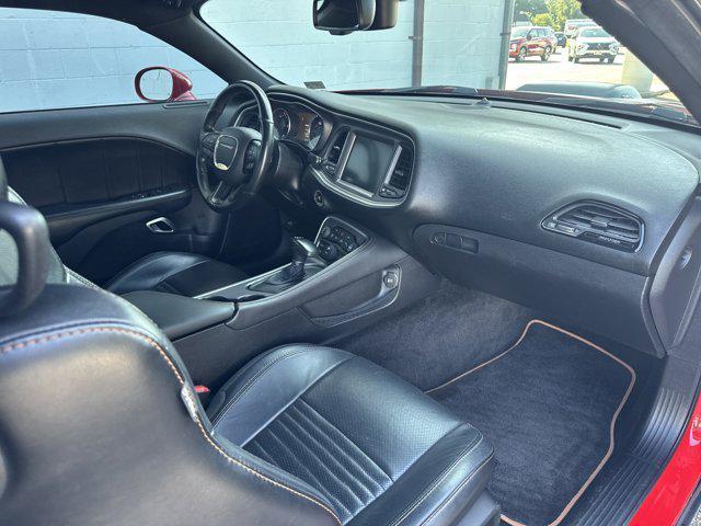 Photo of 2016 Torred Clearcoat Dodge Challenger