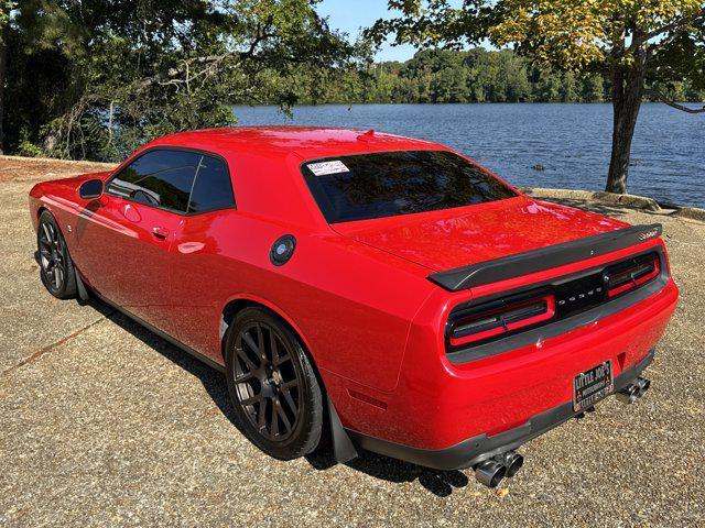 Photo of 2016 Torred Clearcoat Dodge Challenger
