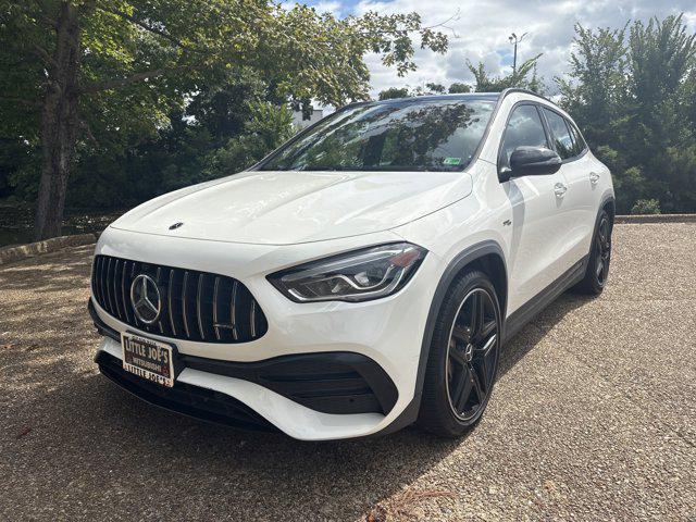 Photo of 2022 White Mercedes-Benz AMG GLA 35