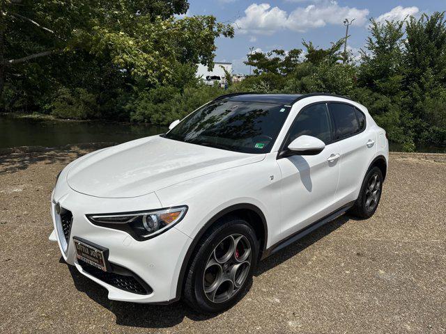 Photo of 2022 Alfa White Alfa Romeo Stelvio