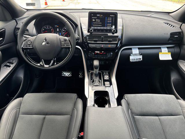 Photo of 2025 Alloy Silver Metallic Mitsubishi Eclipse Cross