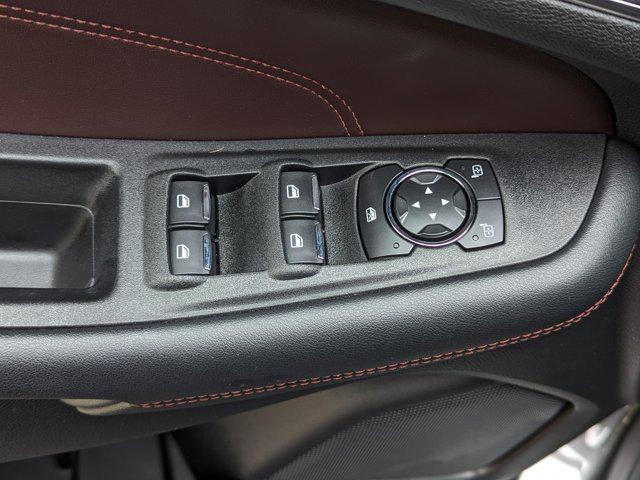 Photo of 2021 Gray Ford Edge