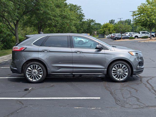 Photo of 2021 Gray Ford Edge