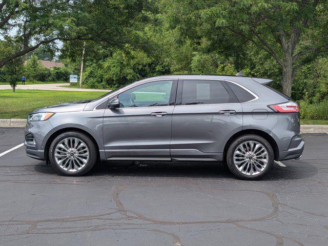 Photo of 2021 Gray Ford Edge