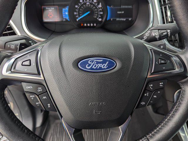 Photo of 2021 Gray Ford Edge