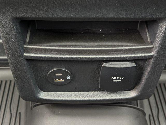 Photo of 2021 Gray Ford Edge