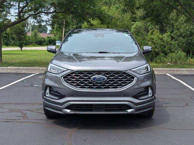 Photo of 2021 Gray Ford Edge