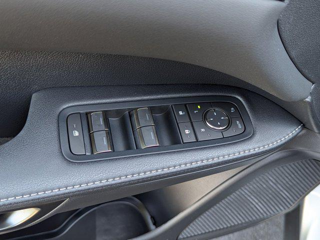 Photo of 2025 Iridium Lexus RX 350