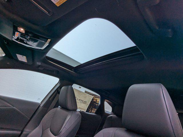 Photo of 2025 Iridium Lexus RX 350