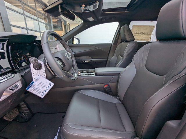 Photo of 2025 Iridium Lexus RX 350