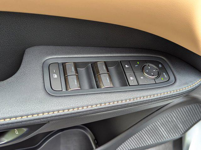 Photo of 2025 Iridium Lexus RX 350