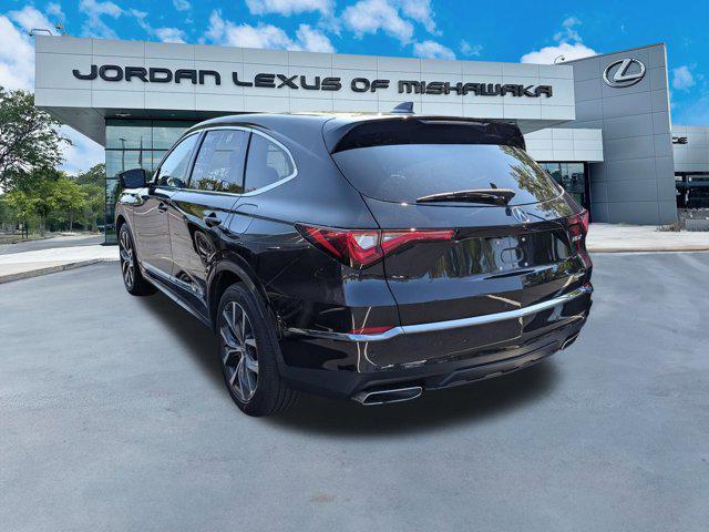 Photo of 2022 Black Acura MDX