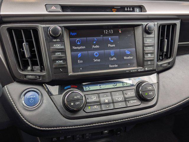Photo of 2018 Blizzard Pearl Toyota RAV4 Hybrid