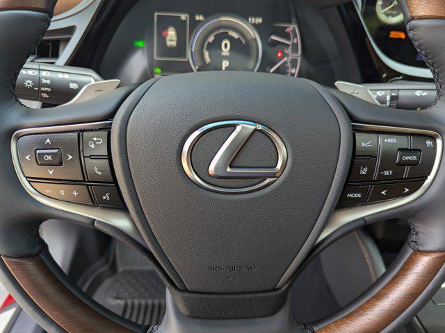 Photo of 2025 Matador Red Mica Lexus ES 300h