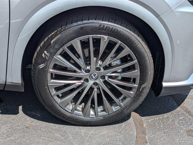 Photo of 2024 Iridium Lexus RX 350